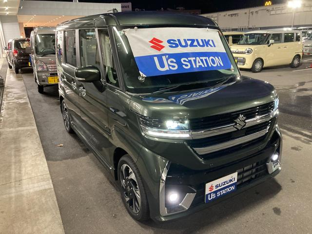 スペーシアカスタム カスタム　ＨＹＢＲＩＤ　ＸＳターボ　両側電動スライドドア　１５インチアルミ　オートライト　プッシュスタート　ステアリングヒーター　シートヒーター　オートエアコン　衝突被害軽減システム　アイドリングストップ　横滑り防止機能　衝突安全ボディ　盗難防止システム（4枚目）