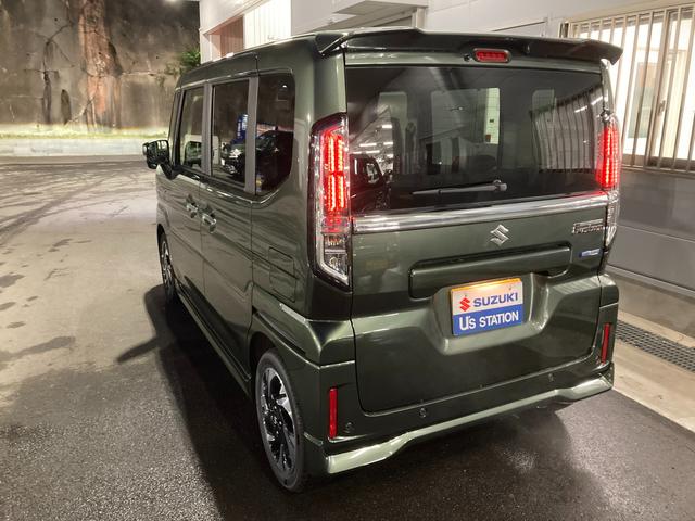 スペーシアカスタム カスタム　ＨＹＢＲＩＤ　ＸＳターボ　両側電動スライドドア　１５インチアルミ　オートライト　プッシュスタート　ステアリングヒーター　シートヒーター　オートエアコン　衝突被害軽減システム　アイドリングストップ　横滑り防止機能　衝突安全ボディ　盗難防止システム（7枚目）