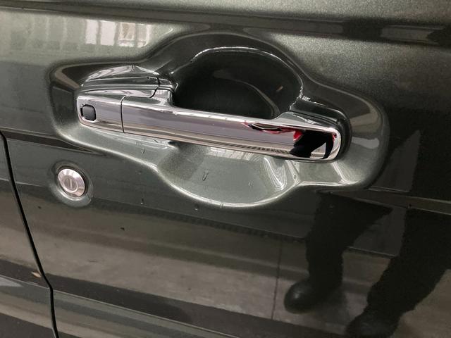 スペーシアカスタム カスタム　ＨＹＢＲＩＤ　ＸＳターボ　両側電動スライドドア　１５インチアルミ　オートライト　プッシュスタート　ステアリングヒーター　シートヒーター　オートエアコン　衝突被害軽減システム　アイドリングストップ　横滑り防止機能　衝突安全ボディ　盗難防止システム（17枚目）