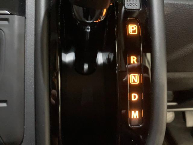 スペーシアカスタム カスタム　ＨＹＢＲＩＤ　ＸＳターボ　両側電動スライドドア　１５インチアルミ　オートライト　プッシュスタート　ステアリングヒーター　シートヒーター　オートエアコン　衝突被害軽減システム　アイドリングストップ　横滑り防止機能　衝突安全ボディ　盗難防止システム（28枚目）