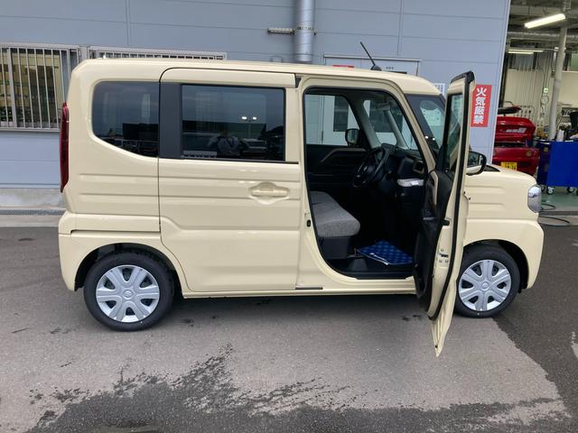 スペーシア HYBRID G ナビ 全方位カメラ オートライト LED フルホイールキャップ オートエアコン プッシュスタート 両側スライドドア 衝突被害軽減システム アイドリングストップ 横滑り防止機能 衝突安全ボディ 盗難防止システム(10枚目)