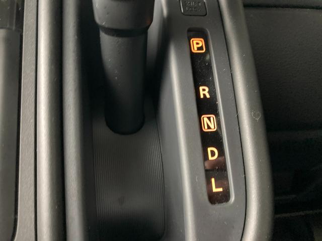 スペーシア HYBRID G ナビ 全方位カメラ オートライト LED フルホイールキャップ オートエアコン プッシュスタート 両側スライドドア 衝突被害軽減システム アイドリングストップ 横滑り防止機能 衝突安全ボディ 盗難防止システム(30枚目)