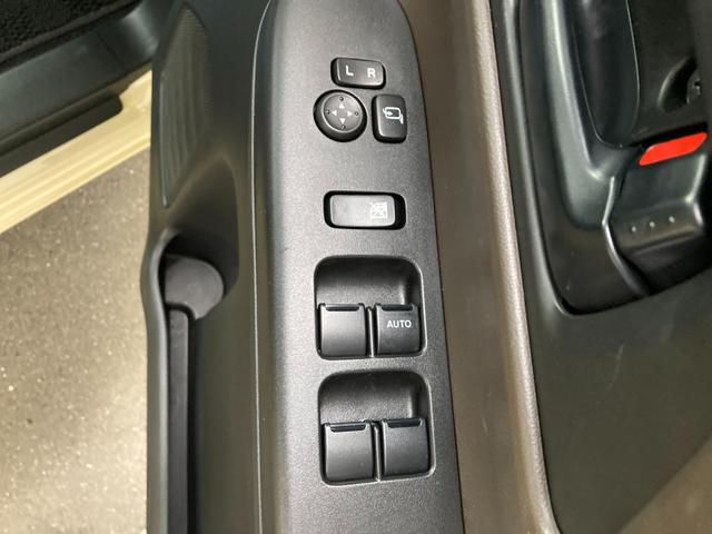 スペーシア HYBRID G ナビ 全方位カメラ オートライト LED フルホイールキャップ オートエアコン プッシュスタート 両側スライドドア 衝突被害軽減システム アイドリングストップ 横滑り防止機能 衝突安全ボディ 盗難防止システム(33枚目)