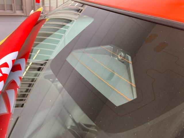 スイフト ＨＹＢＲＩＤ　ＭＺ　衝突被害軽減システム　オートライト　１６インチアルミ　プッシュスタート　パドルシフト　シートヒーター　オートエアコン　アイドリングストップ　ＵＳＢソケット　横滑り防止機能　衝突安全ボディ　盗難防止システム　取扱説明書　メンテナンスノート（17枚目）