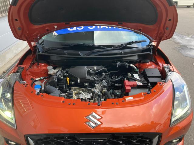 スイフト ＨＹＢＲＩＤ　ＭＺ　衝突被害軽減システム　オートライト　１６インチアルミ　プッシュスタート　パドルシフト　シートヒーター　オートエアコン　アイドリングストップ　ＵＳＢソケット　横滑り防止機能　衝突安全ボディ　盗難防止システム　取扱説明書　メンテナンスノート（21枚目）