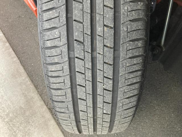 スイフト ＨＹＢＲＩＤ　ＭＺ　衝突被害軽減システム　オートライト　１６インチアルミ　プッシュスタート　パドルシフト　シートヒーター　オートエアコン　アイドリングストップ　ＵＳＢソケット　横滑り防止機能　衝突安全ボディ　盗難防止システム　取扱説明書　メンテナンスノート（23枚目）