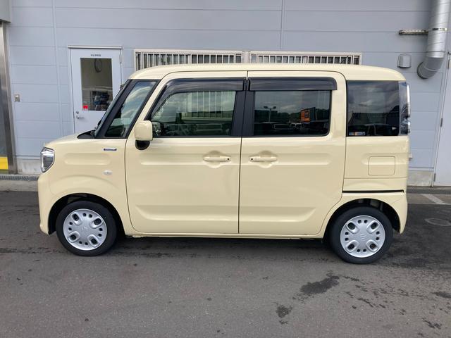 スペーシア HYBRID X 2型 両側電動スライドドア CDステレオ フルホイールキャップ オートライト プッシュスタート シートヒーター オートエアコン 衝突被害軽減システム アイドリングストップ USBソケット 横滑り防止機能 衝突安全ボディ 盗難防止システム(9枚目)