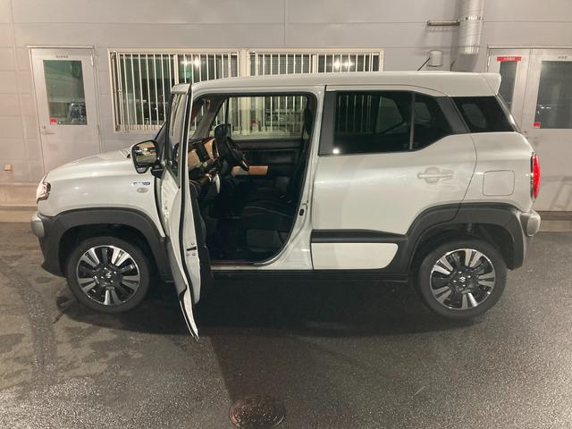 �h�A�J�����͍L�X�Ƃ��Ă���̂ŏ��~�肵�₷���ł���