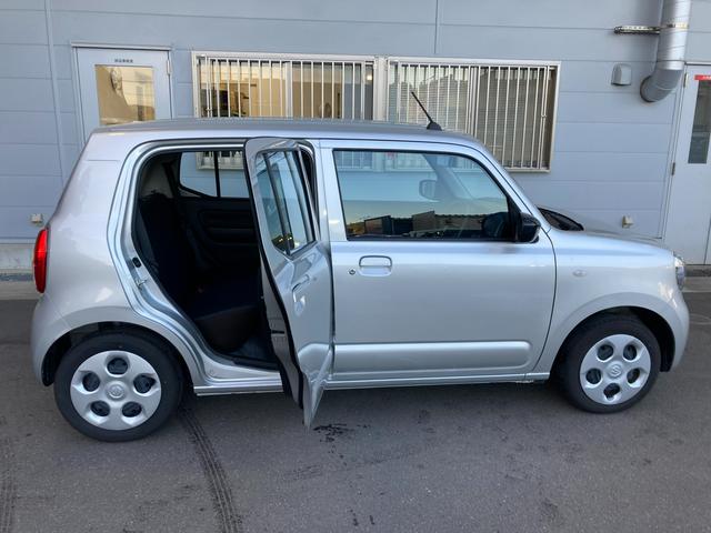 アルト Ｌ　２型　衝突被害軽減システム　アイドリングストップ　フルホイールキャップ　オートライト　電動格納ドアミラー　パワーウィンドウ　シートヒーター　横滑り防止機能　衝突安全ボディ　盗難防止システム　取扱説明書　メンテナンスノート（11枚目）