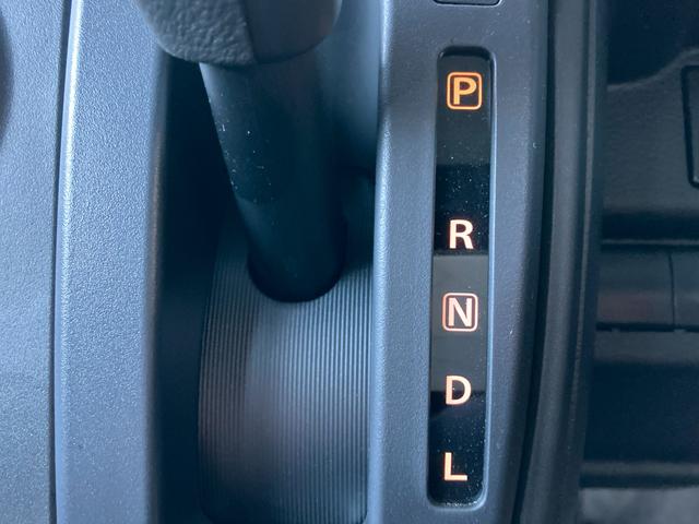 アルト Ｌ　２型　衝突被害軽減システム　アイドリングストップ　フルホイールキャップ　オートライト　電動格納ドアミラー　パワーウィンドウ　シートヒーター　横滑り防止機能　衝突安全ボディ　盗難防止システム　取扱説明書　メンテナンスノート（28枚目）