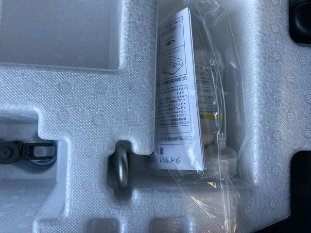 アルト Ｌ　２型　衝突被害軽減システム　アイドリングストップ　フルホイールキャップ　オートライト　電動格納ドアミラー　パワーウィンドウ　シートヒーター　横滑り防止機能　衝突安全ボディ　盗難防止システム　取扱説明書　メンテナンスノート（44枚目）