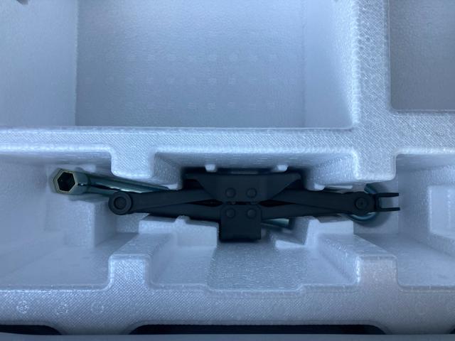 アルト Ｌ　２型　衝突被害軽減システム　アイドリングストップ　フルホイールキャップ　オートライト　電動格納ドアミラー　パワーウィンドウ　シートヒーター　横滑り防止機能　衝突安全ボディ　盗難防止システム　取扱説明書　メンテナンスノート（45枚目）