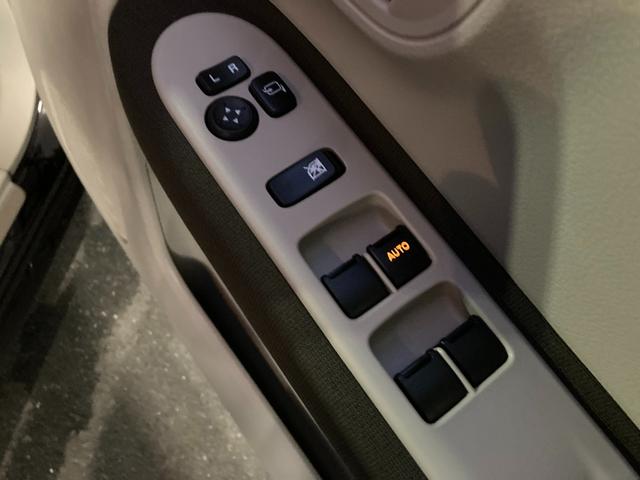 アルトラパンＬＣ ＬＣ　Ｘ　５型　ディスプレイオーディオ　バックカメラ　ＵＳＢ　１４インチアルミホイール　オートライト　プッシュスタート　シートヒーター　オートエアコン　衝突被害軽減システム　アイドリングストップ　横滑り防止機能　衝突安全ボディ　盗難防止システム　取扱説明書（32枚目）