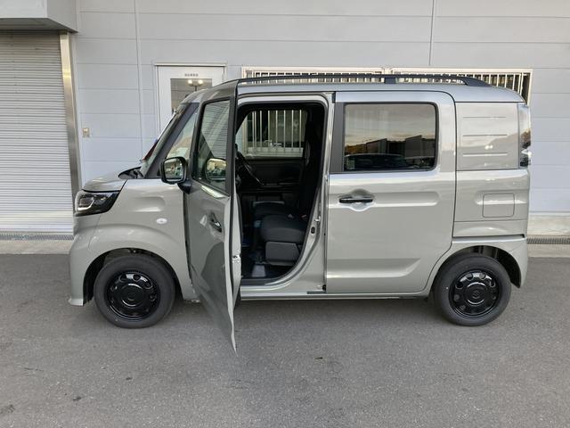 スペーシアベース ＸＦ　２型　片側電動スライドドア　オートライト　ＵＳＢ　１４インチアルミホイール　プッシュスタート　全方位カメラ　シートヒーター　オートエアコン　衝突被害軽減システム　アイドリングストップ　横滑り防止機能　衝突安全ボディ　盗難防止システム（11枚目）