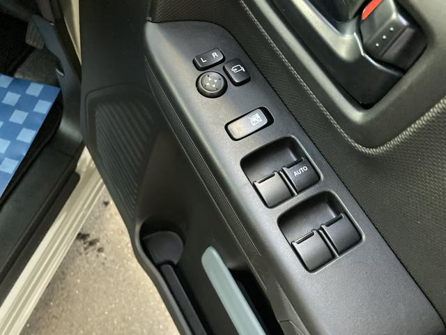 スペーシアベース ＸＦ　２型　片側電動スライドドア　オートライト　ＵＳＢ　１４インチアルミホイール　プッシュスタート　全方位カメラ　シートヒーター　オートエアコン　衝突被害軽減システム　アイドリングストップ　横滑り防止機能　衝突安全ボディ　盗難防止システム（33枚目）