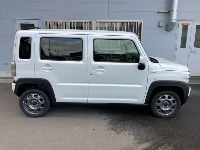 ハスラー HYBRID G 3型 ナビ 全方位カメラ シートヒーター 15インチスチールホイール オートライト プッシュスタート オートエアコン 衝突被害軽減システム アイドリングストップ 横滑り防止機能 衝突安全ボディ 盗難防止システム 取扱説明書 メンテナンスノート(8枚目)