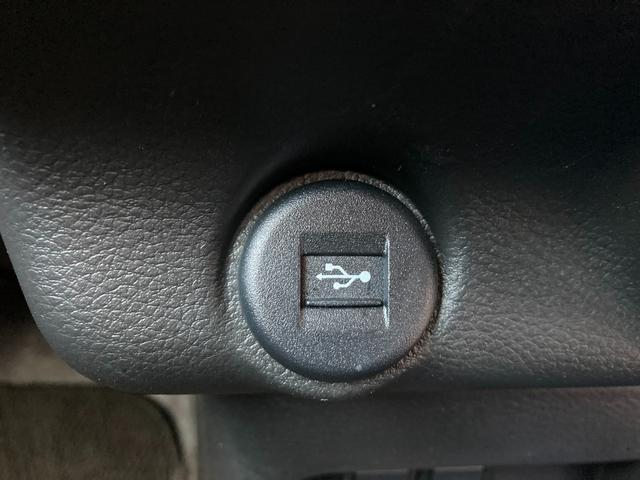 ハスラー HYBRID G 3型 ナビ 全方位カメラ シートヒーター 15インチスチールホイール オートライト プッシュスタート オートエアコン 衝突被害軽減システム アイドリングストップ 横滑り防止機能 衝突安全ボディ 盗難防止システム 取扱説明書 メンテナンスノート(36枚目)