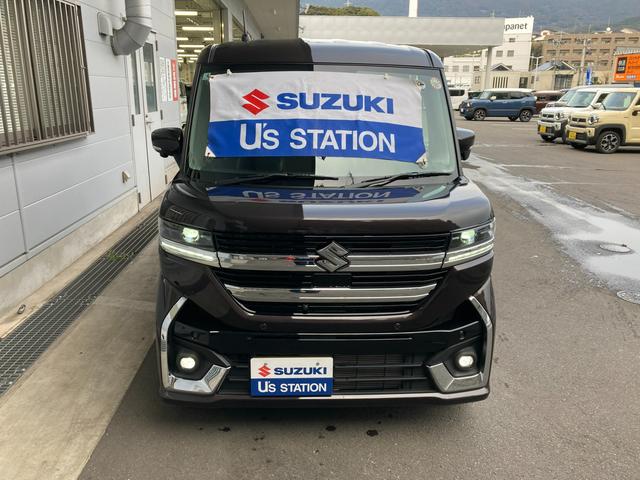 スペーシアカスタム カスタム　ＨＹＢＲＩＤ　ＸＳターボ　ナビ　全方位カメラ　１５インチアルミ　オートライト　両側電動スライドドア　プッシュスタート　シートヒーター　ステアリングヒーター　オートエアコン　衝突被害軽減システム　アイドリングストップ　横滑り防止機能　衝突安全ボディ（3枚目）