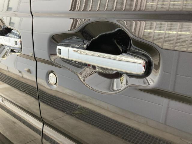 スペーシアカスタム カスタム　ＨＹＢＲＩＤ　ＸＳターボ　ナビ　全方位カメラ　１５インチアルミ　オートライト　両側電動スライドドア　プッシュスタート　シートヒーター　ステアリングヒーター　オートエアコン　衝突被害軽減システム　アイドリングストップ　横滑り防止機能　衝突安全ボディ（19枚目）