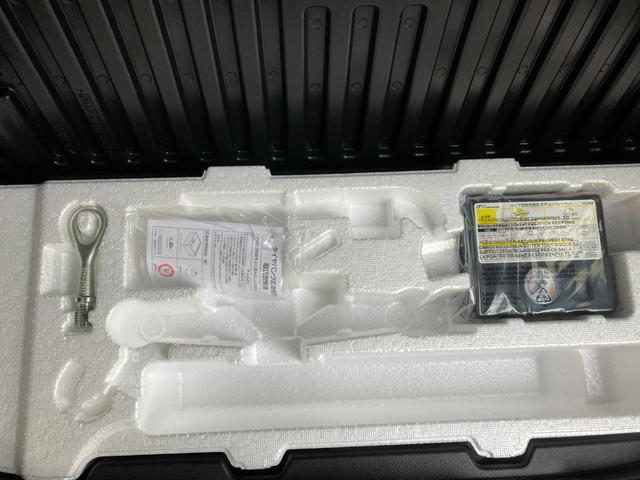 スペーシアカスタム カスタム　ＨＹＢＲＩＤ　ＸＳターボ　ナビ　全方位カメラ　１５インチアルミ　オートライト　両側電動スライドドア　プッシュスタート　シートヒーター　ステアリングヒーター　オートエアコン　衝突被害軽減システム　アイドリングストップ　横滑り防止機能　衝突安全ボディ（51枚目）