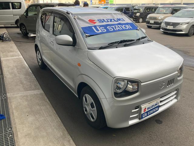 アルト Ｓ　３型　オートライト　ＣＤステレオ　ＥＴＣ　シートヒーター　スズキの大決算！２月７日から８日の２日間限定価格となります。当店が自信を持って販売する車がスタッフと共にお客様のご来店をお待ちしています！店舗へご来店いただける方のみ販売させて頂きます。（4枚目）