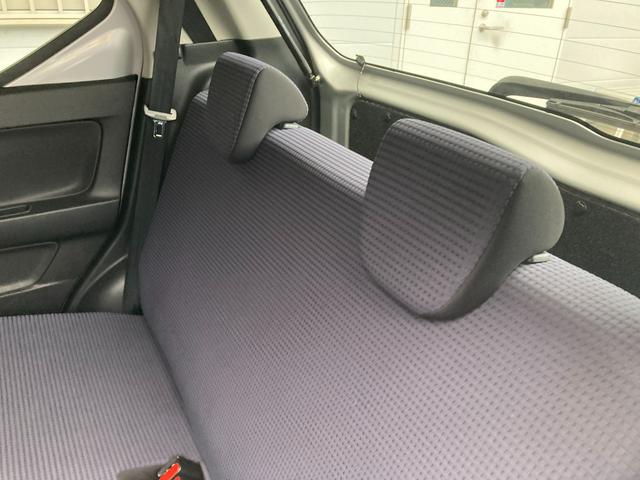 アルト Ｓ　３型　オートライト　ＣＤステレオ　ＥＴＣ　シートヒーター　スズキの大決算！２月７日から８日の２日間限定価格となります。当店が自信を持って販売する車がスタッフと共にお客様のご来店をお待ちしています！店舗へご来店いただける方のみ販売させて頂きます。（39枚目）