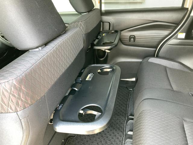 �y�p�[�\�i���e�[�u���z�ړ����̐H���Ȃǂɕ֗��ł���