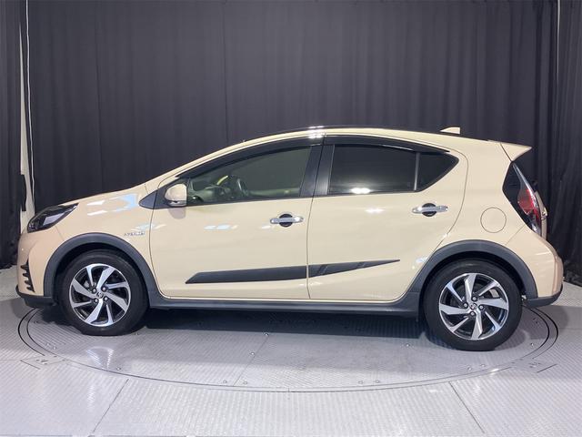 アクア クロスオーバー グラム ドライブレコーダー ETC バックカメラ ナビ TV レーンアシスト 衝突被害軽減システム アルミホイール オートマチックハイビーム オートライト スマートキー 電動格納ミラー シートヒーター CVT(17枚目)