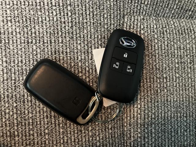 ムーヴキャンバス ストライプスＧ　ドライブレコーダー　ＥＴＣ　バックカメラ　両側電動スライドドア　ＴＶ　クリアランスソナー　衝突被害軽減システム　オートライト　スマートキー　アイドリングストップ　シートヒーター　ベンチシート　ＣＶＴ（11枚目）