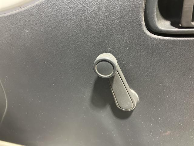 ハイゼットトラック スタンダード　ＭＴ　エアコン　運転席エアバッグ（11枚目）