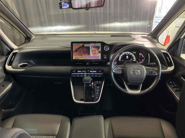 ノア Ｚ　ドライブレコーダー　全周囲カメラ　ナビ　ＴＶ　クリアランスソナー　オートクルーズコントロール　レーンアシスト　パークアシスト　衝突被害軽減システム　両側電動スライドドア　オートマチックハイビーム（2枚目）