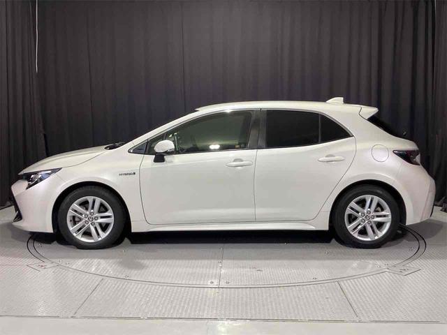 カローラスポーツ ハイブリッドＧ　ＥＴＣ　バックカメラ　ナビ　クリアランスソナー　オートクルーズコントロール　レーンアシスト　アルミホイール　オートマチックハイビーム　オートライト　スマートキー　電動格納ミラー　ＣＶＴ　ＥＳＣ　ＵＳＢ（20枚目）