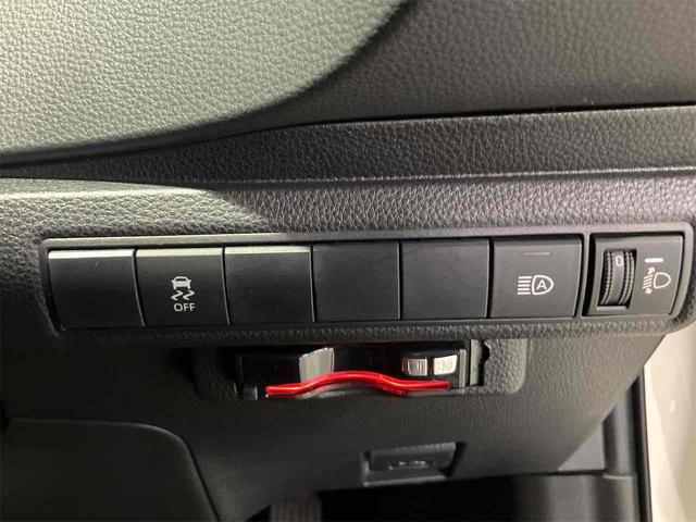 カローラスポーツ ハイブリッドＧ　ＥＴＣ　バックカメラ　ナビ　クリアランスソナー　オートクルーズコントロール　レーンアシスト　アルミホイール　オートマチックハイビーム　オートライト　スマートキー　電動格納ミラー　ＣＶＴ　ＥＳＣ　ＵＳＢ（21枚目）