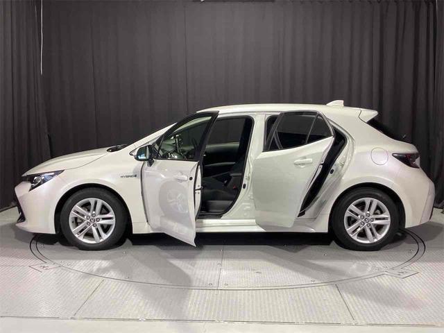 カローラスポーツ ハイブリッドＧ　ＥＴＣ　バックカメラ　ナビ　クリアランスソナー　オートクルーズコントロール　レーンアシスト　アルミホイール　オートマチックハイビーム　オートライト　スマートキー　電動格納ミラー　ＣＶＴ　ＥＳＣ　ＵＳＢ（27枚目）