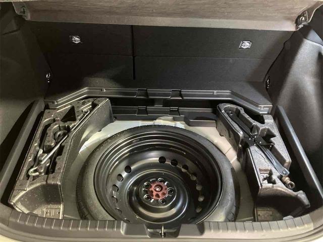 カローラスポーツ ハイブリッドＧ　ＥＴＣ　バックカメラ　ナビ　クリアランスソナー　オートクルーズコントロール　レーンアシスト　アルミホイール　オートマチックハイビーム　オートライト　スマートキー　電動格納ミラー　ＣＶＴ　ＥＳＣ　ＵＳＢ（42枚目）