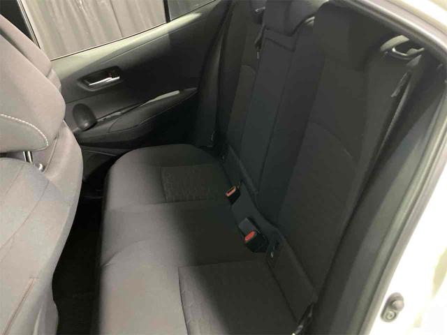 カローラスポーツ ハイブリッドＧ　ＥＴＣ　バックカメラ　ナビ　クリアランスソナー　オートクルーズコントロール　レーンアシスト　アルミホイール　オートマチックハイビーム　オートライト　スマートキー　電動格納ミラー　ＣＶＴ　ＥＳＣ　ＵＳＢ（44枚目）