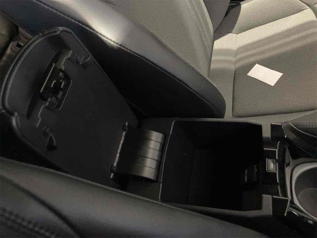 カローラクロス ハイブリッド　Ｚ　ドライブレコーダー　全周囲カメラ　オートクルーズコントロール　レーンアシスト　パワーシート　衝突被害軽減システム　ナビ　ＴＶ　オートマチックハイビーム　オートライト　ＬＥＤヘッドランプ（30枚目）