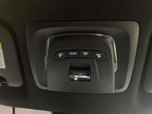 カローラクロス ハイブリッド　Ｚ　ドライブレコーダー　全周囲カメラ　オートクルーズコントロール　レーンアシスト　パワーシート　衝突被害軽減システム　ナビ　ＴＶ　オートマチックハイビーム　オートライト　ＬＥＤヘッドランプ（39枚目）