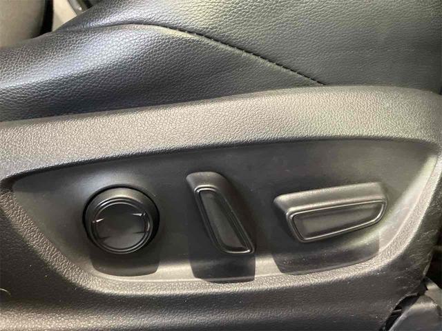 カローラクロス ハイブリッド　Ｚ　ドライブレコーダー　全周囲カメラ　オートクルーズコントロール　レーンアシスト　パワーシート　衝突被害軽減システム　ナビ　ＴＶ　オートマチックハイビーム　オートライト　ＬＥＤヘッドランプ（40枚目）