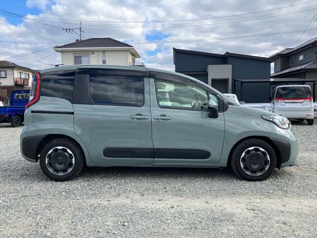 シエンタ Ｚ　両側電動スライドドア　パノラミックビューモニター　ナビ　フルセグテレビ　クリアランスソナー　スマートキー　プッシュスタート　衝突被害軽減システム（9枚目）