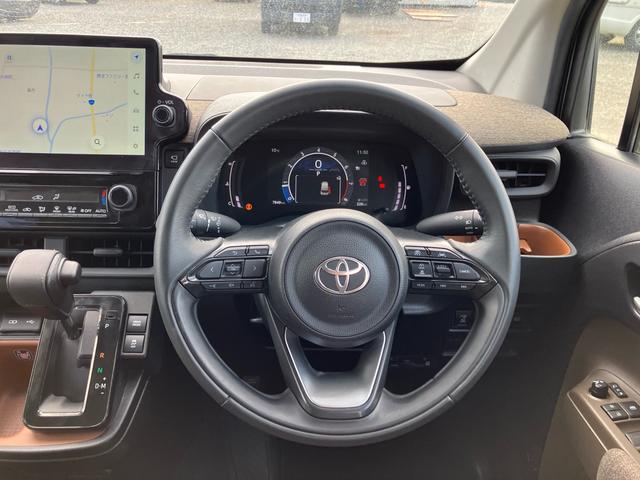 シエンタ Ｚ　両側電動スライドドア　パノラミックビューモニター　ナビ　フルセグテレビ　クリアランスソナー　スマートキー　プッシュスタート　衝突被害軽減システム（33枚目）