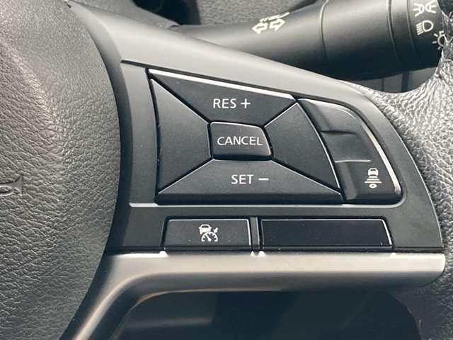 ノート 1.2 e-POWER メダリスト 純正メモリーナビ・フルセグTV・アラウンド 被害軽減ブレーキ TVナビ ドライブレコーダ バックモニター クルコン インテリキー アイドリングストップ 盗難防止装置 LEDランプ 車線逸脱警報システム キーフリー アルミホイール ETC 記録簿(9枚目)