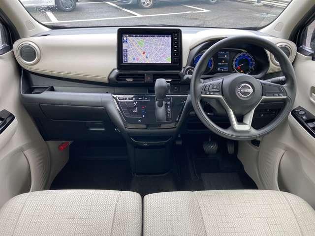 デイズ 660 X 9インチ純正メモリーナビ・アラウンドビュ アラウンドM 踏み間違え防止 スマートキー イモビライザー バックカメラ 1オーナー レーンキープ アイドリングストップ キーレス フルオートエアコン ナビTV WAB 記録簿 運転席エアバック PS(3枚目)