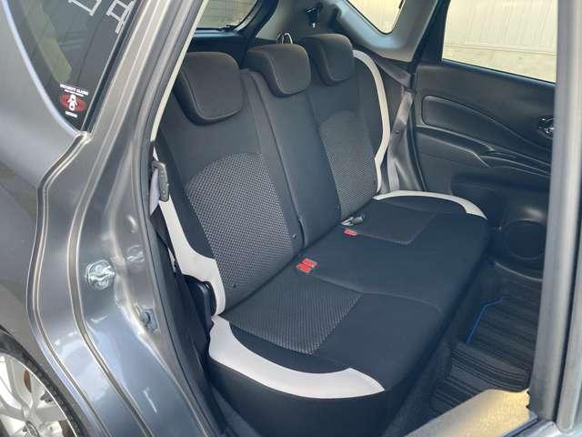 ノート １．２　ｅ－ＰＯＷＥＲ　Ｘ　Ｖセレクション　純正ナビ・アラウンドビューモニター・ドラ　アラウンドカメラ　ワンオ－ナ－車　運転席助手席エアバック　エアバッグ　衝突被害軽減装置　イモビライザー　ＬＥＤヘッドライト　パワーウインドウ　レーンアシスト　ＥＴＣ　アルミホイール　スマートキー（11枚目）