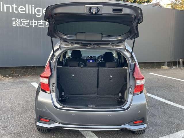 ノート １．２　ｅ－ＰＯＷＥＲ　Ｘ　Ｖセレクション　純正ナビ・アラウンドビューモニター・ドラ　アラウンドカメラ　ワンオ－ナ－車　運転席助手席エアバック　エアバッグ　衝突被害軽減装置　イモビライザー　ＬＥＤヘッドライト　パワーウインドウ　レーンアシスト　ＥＴＣ　アルミホイール　スマートキー（12枚目）