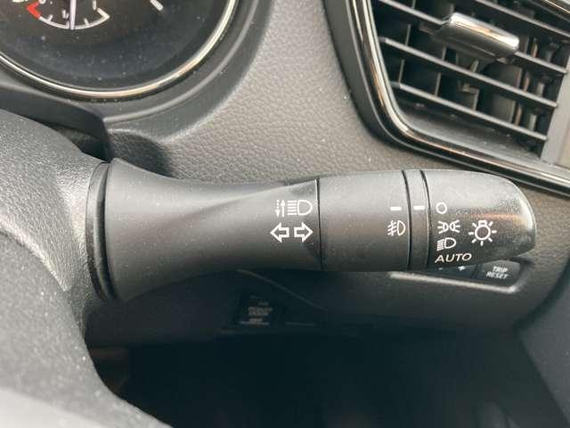 ＡＵＴＯにしておくとライトの消し忘れ等が防止することが出来ます。