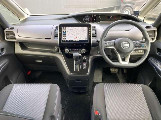 セレナ ２．０　ハイウェイスター　Ｖ　大画面ナビ・後席モニター・前後ドラレコ・　サイドエアバッグ　アラウンドビュ－　１オナ　アルミ　衝突被害軽減　ＬＤＰ　エアバッグ　両側オートスライドドア　ＬＥＤライト　インテリジェントキー　点検記録簿　サイドカメラ　メモリーナビ　ナビＴＶ（3枚目）