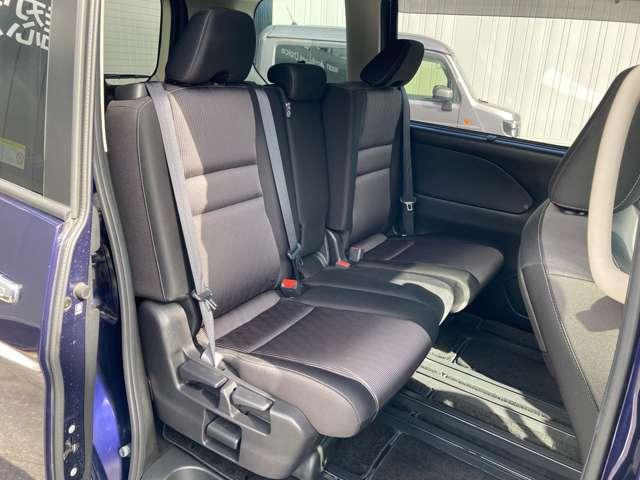 セレナ ２．０　ハイウェイスター　Ｖ　大画面ナビ・後席モニター・前後ドラレコ・　サイドエアバッグ　アラウンドビュ－　１オナ　アルミ　衝突被害軽減　ＬＤＰ　エアバッグ　両側オートスライドドア　ＬＥＤライト　インテリジェントキー　点検記録簿　サイドカメラ　メモリーナビ　ナビＴＶ（14枚目）