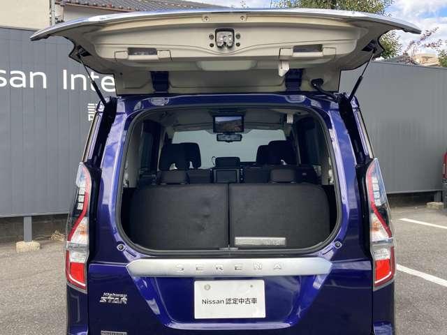 セレナ ２．０　ハイウェイスター　Ｖ　大画面ナビ・後席モニター・前後ドラレコ・　サイドエアバッグ　アラウンドビュ－　１オナ　アルミ　衝突被害軽減　ＬＤＰ　エアバッグ　両側オートスライドドア　ＬＥＤライト　インテリジェントキー　点検記録簿　サイドカメラ　メモリーナビ　ナビＴＶ（16枚目）