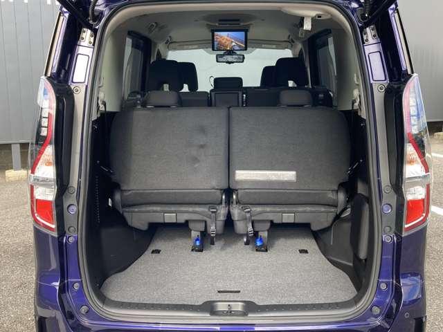 セレナ ２．０　ハイウェイスター　Ｖ　大画面ナビ・後席モニター・前後ドラレコ・　サイドエアバッグ　アラウンドビュ－　１オナ　アルミ　衝突被害軽減　ＬＤＰ　エアバッグ　両側オートスライドドア　ＬＥＤライト　インテリジェントキー　点検記録簿　サイドカメラ　メモリーナビ　ナビＴＶ（17枚目）